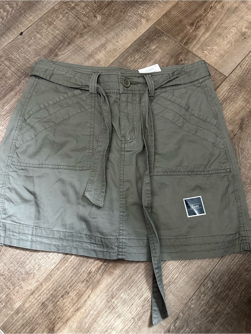 Women's Size 8 skort Olive Utility Tie-Waist skirt